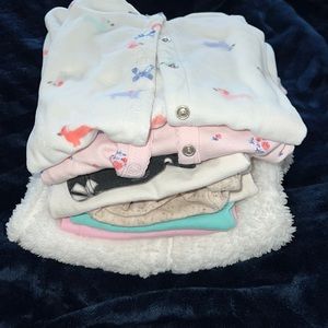 Newborn clothing bundle